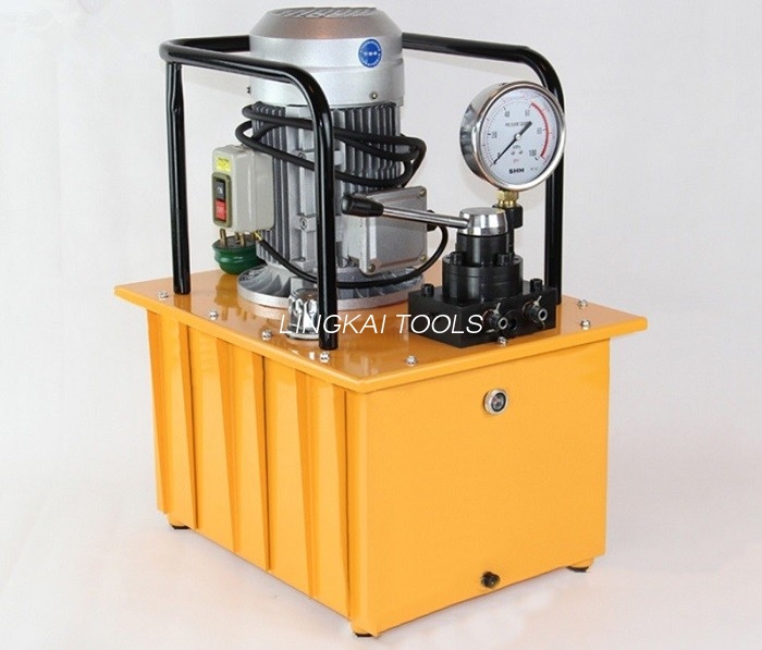 Einfachwirkende elektrische Hochdruckpumpe 220 W / 380 W, 700 bar, 50 Hz